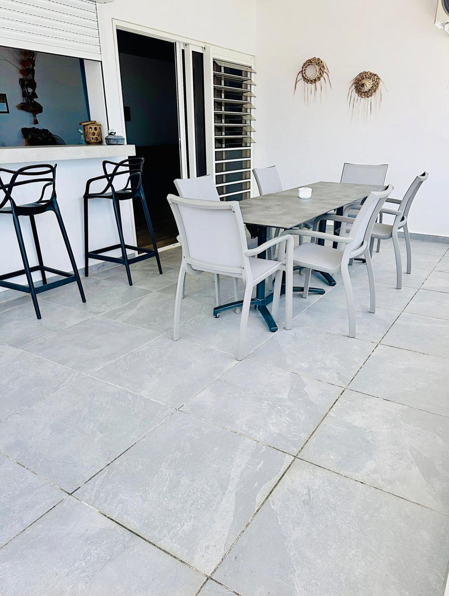 Pension Irivai, Appartement Uo Uo 3 Chambres Vue Mer أوتوروا المظهر الخارجي الصورة